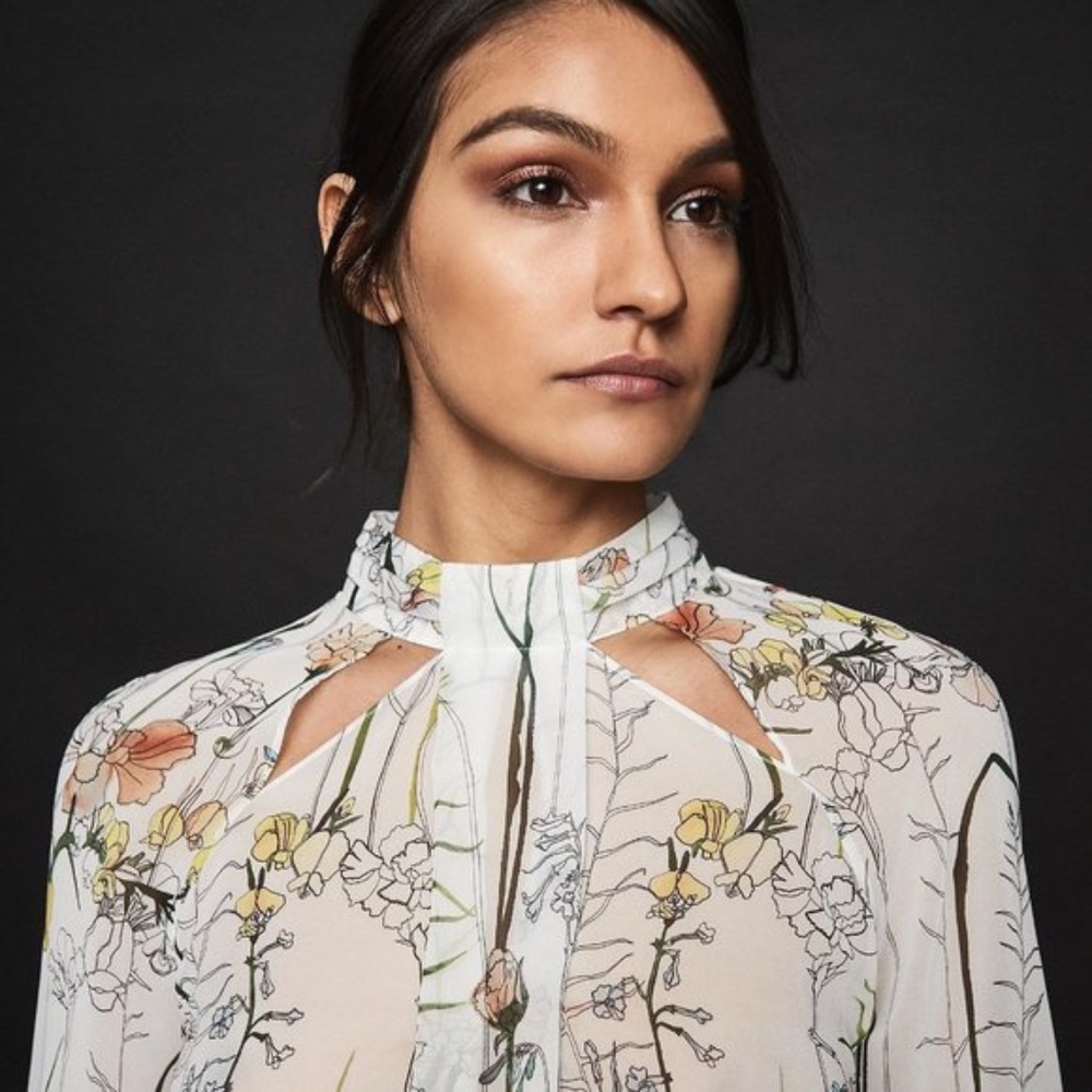 NWT Reiss Ingrid Cut Out Detail Blouse
